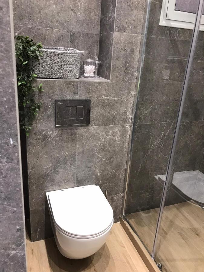 דיאקופטו Artemis Apartments מראה חיצוני תמונה